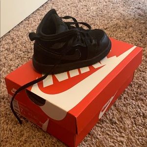 Air Jordan 1’s size 5c